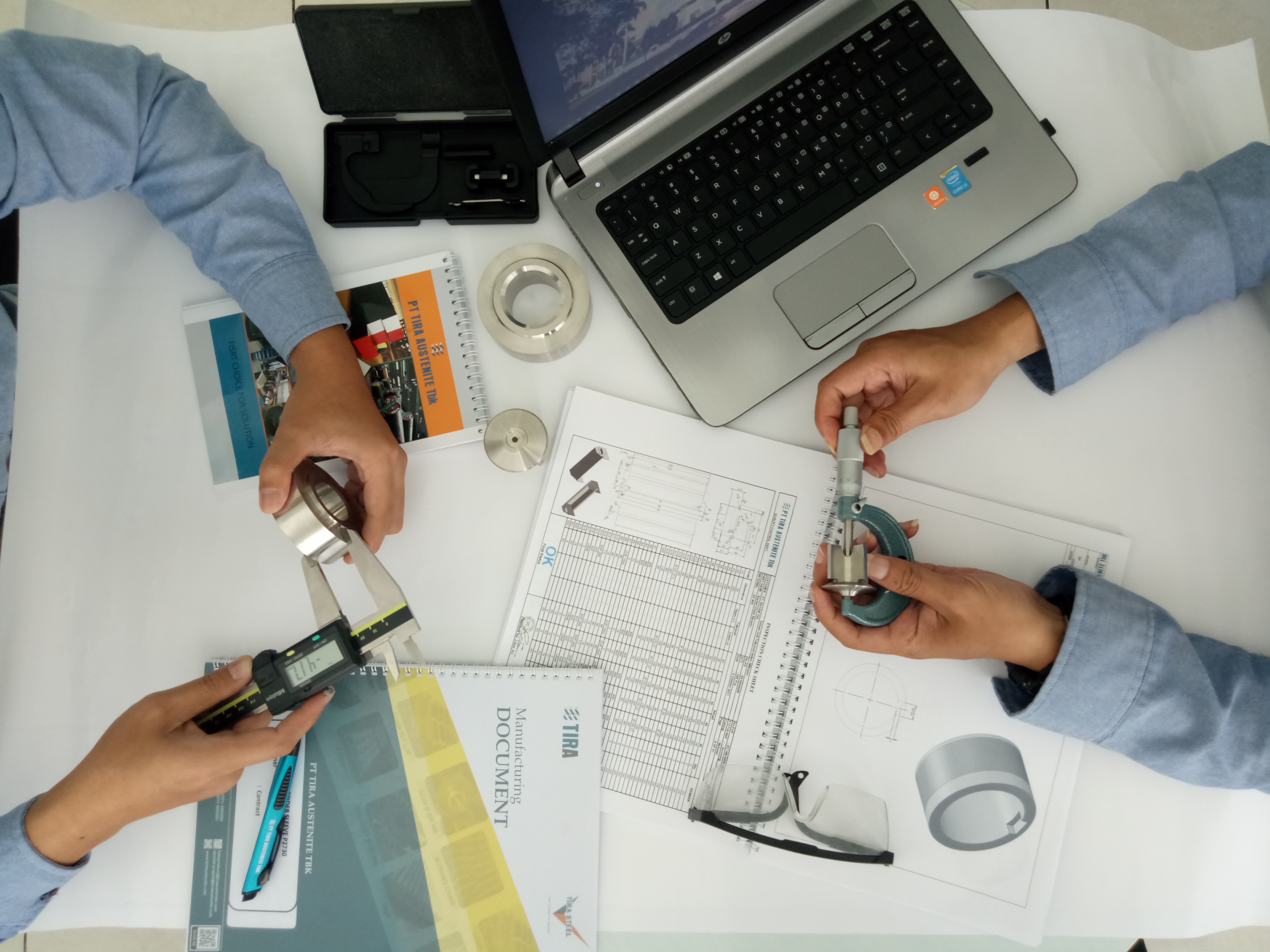 Galeri perusahaan Tira Austenite Tbk