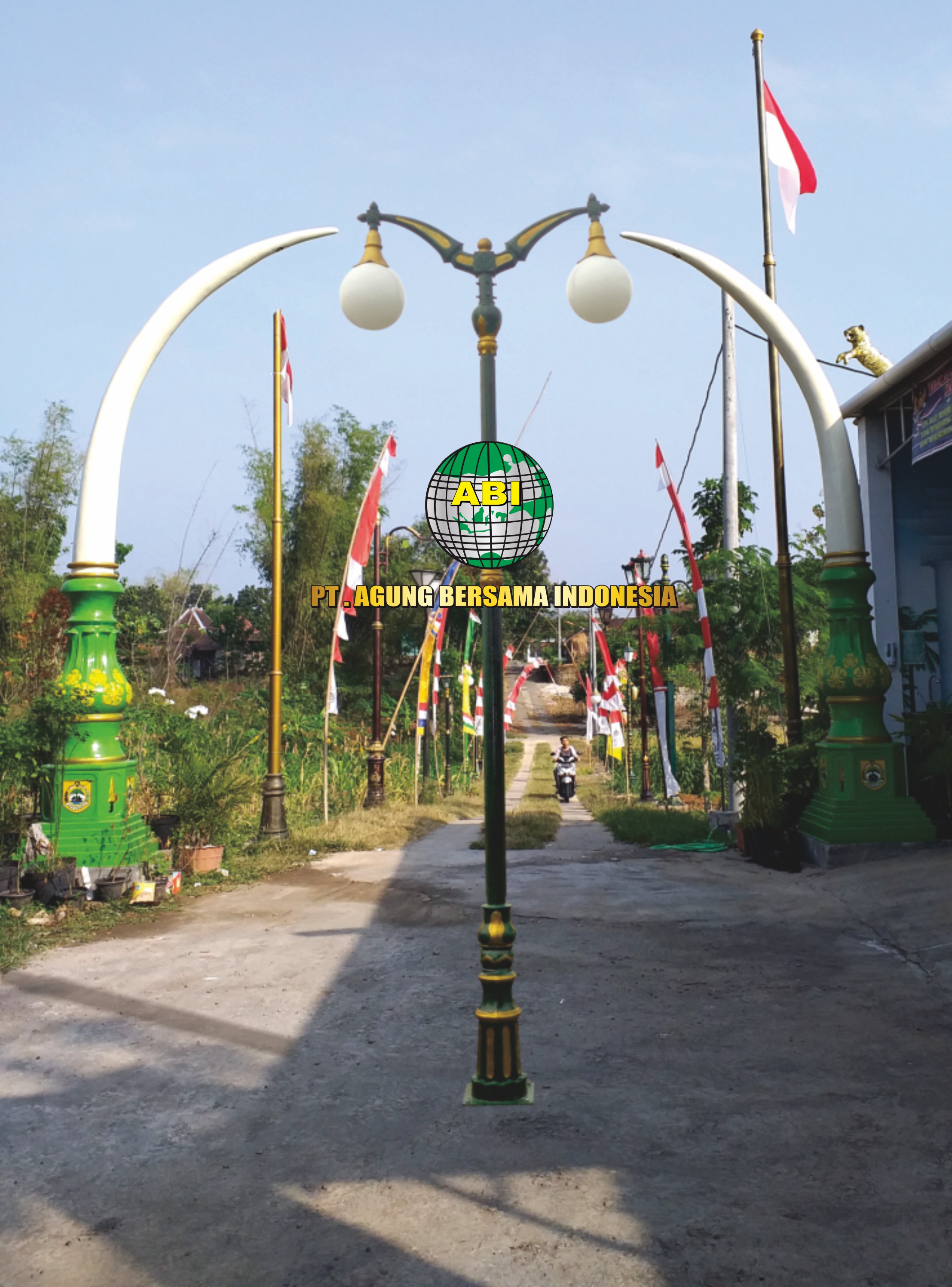  Jual  Tiang  Lampu  Hias Taman Kota  dari PT Agung Bersama 